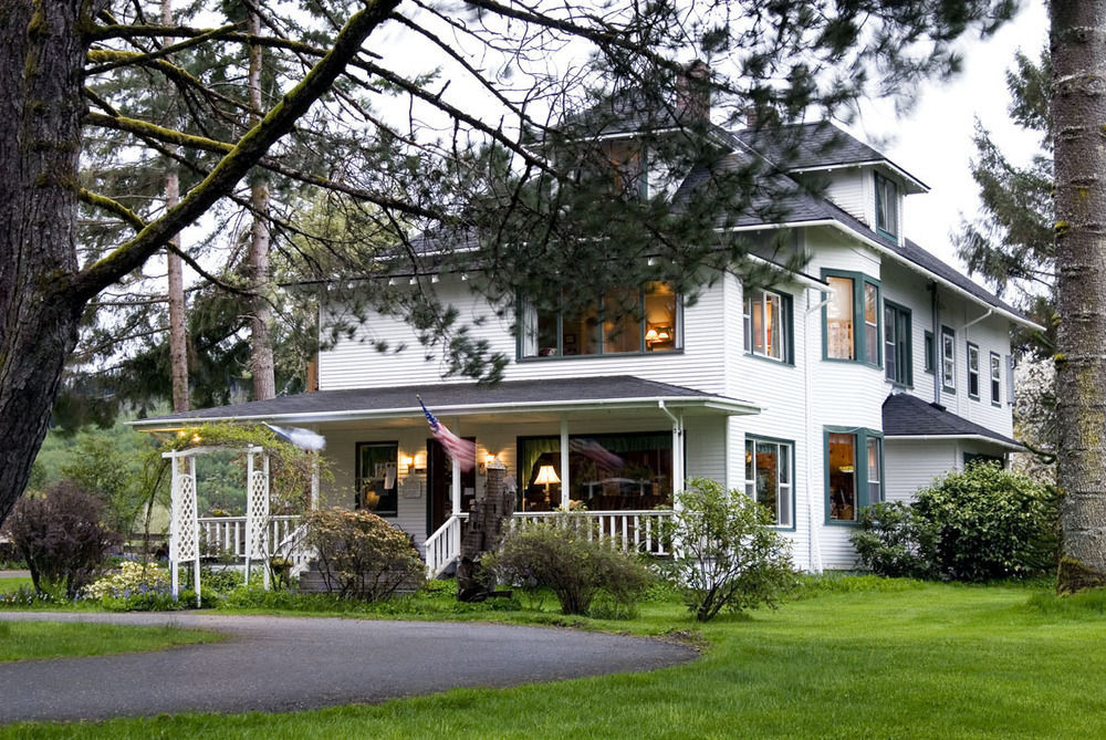 Miller Tree Inn Forks Exterior foto